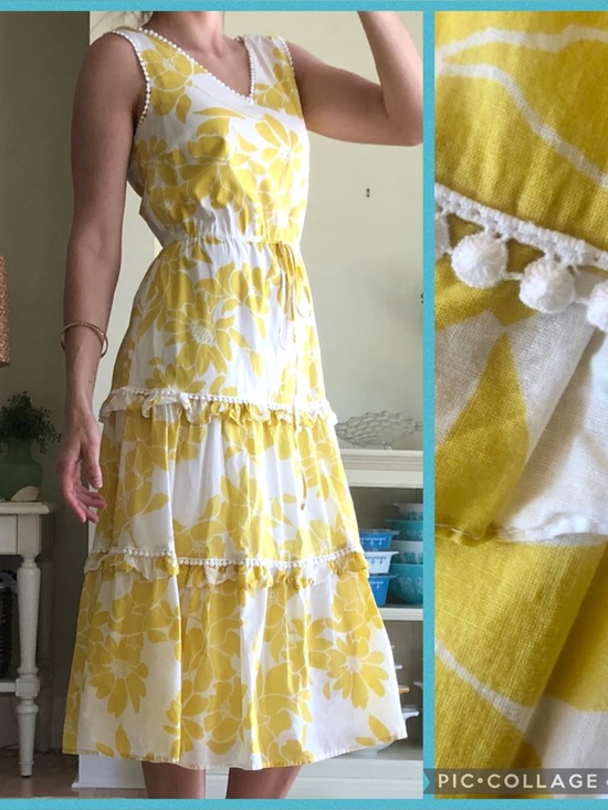 Lilly Pulitzer Dresses & Skirts - Roz & Ali Tiered Yellow Floral Dress